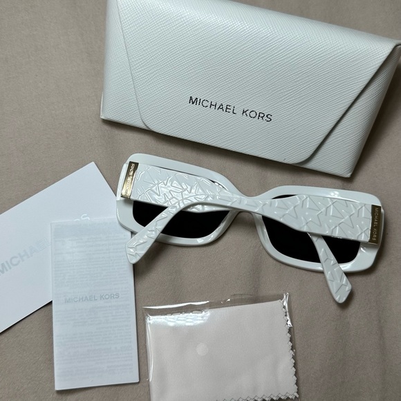 Michael Kors sunglasses - Picture 6 of 6
